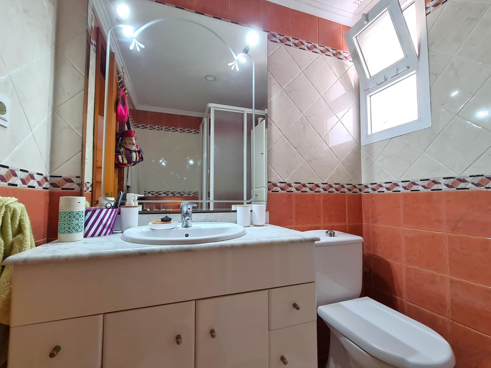 3 soveværelse Lejlighed til salg i Estepona - € 231.000 (Ref: 9239827)