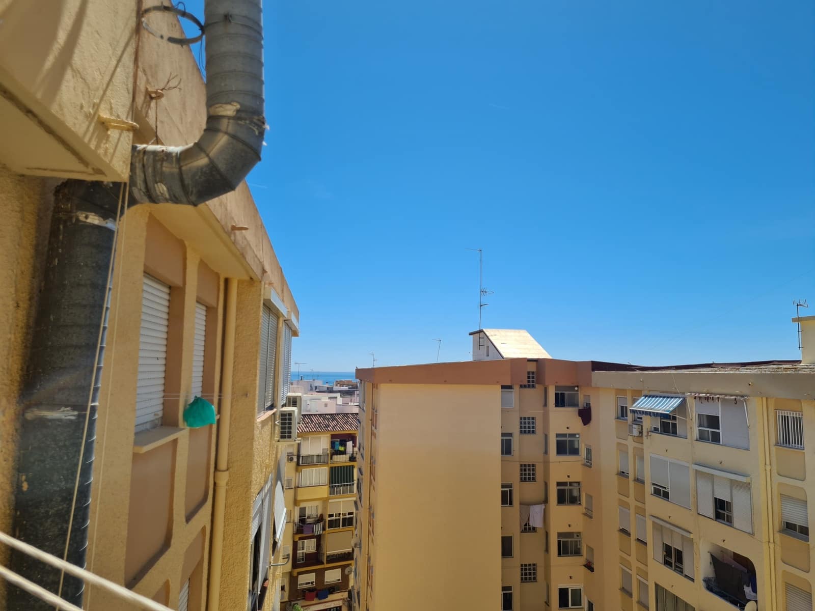 3 soveværelse Lejlighed til salg i Estepona - € 231.000 (Ref: 9239827)