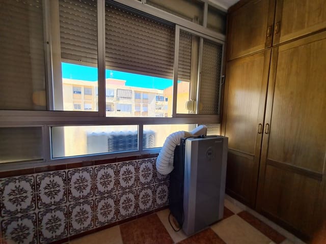 3 soveværelse Lejlighed til salg i Estepona - € 231.000 (Ref: 9239827)