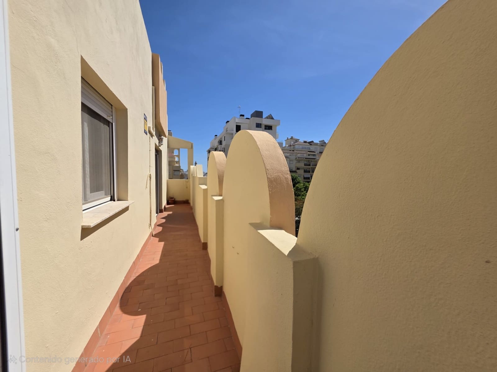 3 chambre Appartement à vendre à Estepona avec piscine garage - 475 000 € (Ref: 9239828)