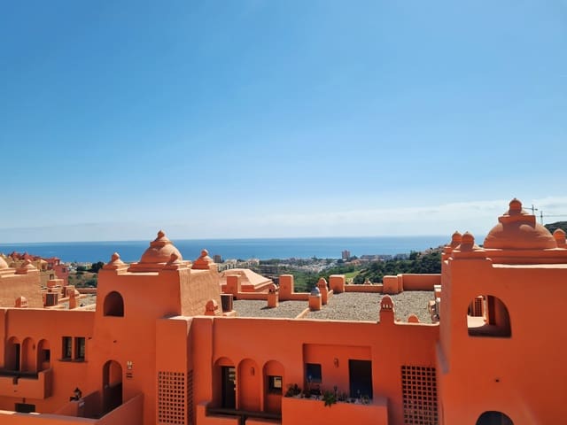 2 bedroom Apartment for sale in Manilva with pool garage - € 329,000 (Ref: 9242849)