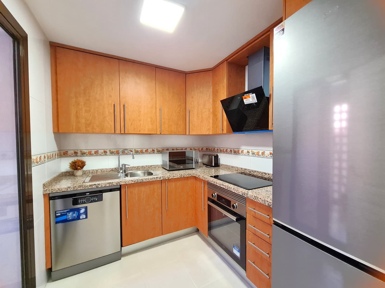 2 sovrum Lägenhet till salu i Manilva med pool garage - 329 000 € (Ref: 9242849)