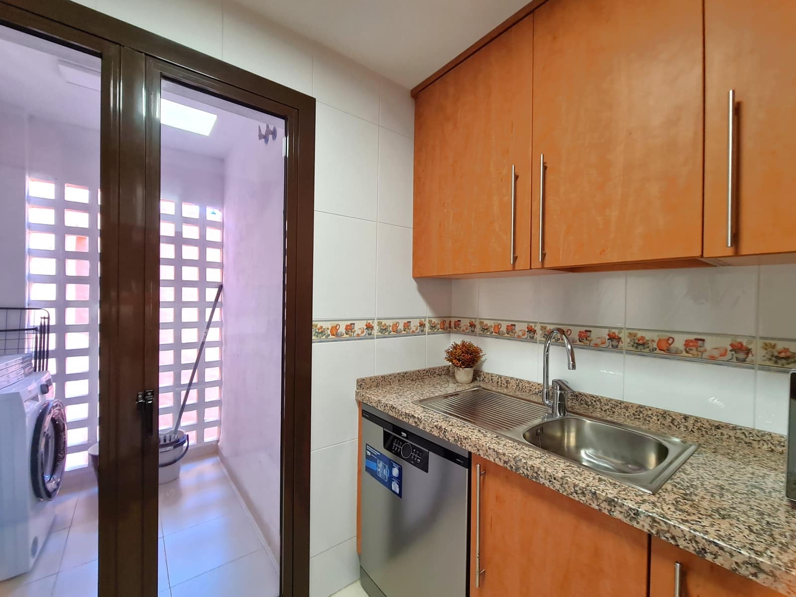 2 sovrum Lägenhet till salu i Manilva med pool garage - 329 000 € (Ref: 9242849)