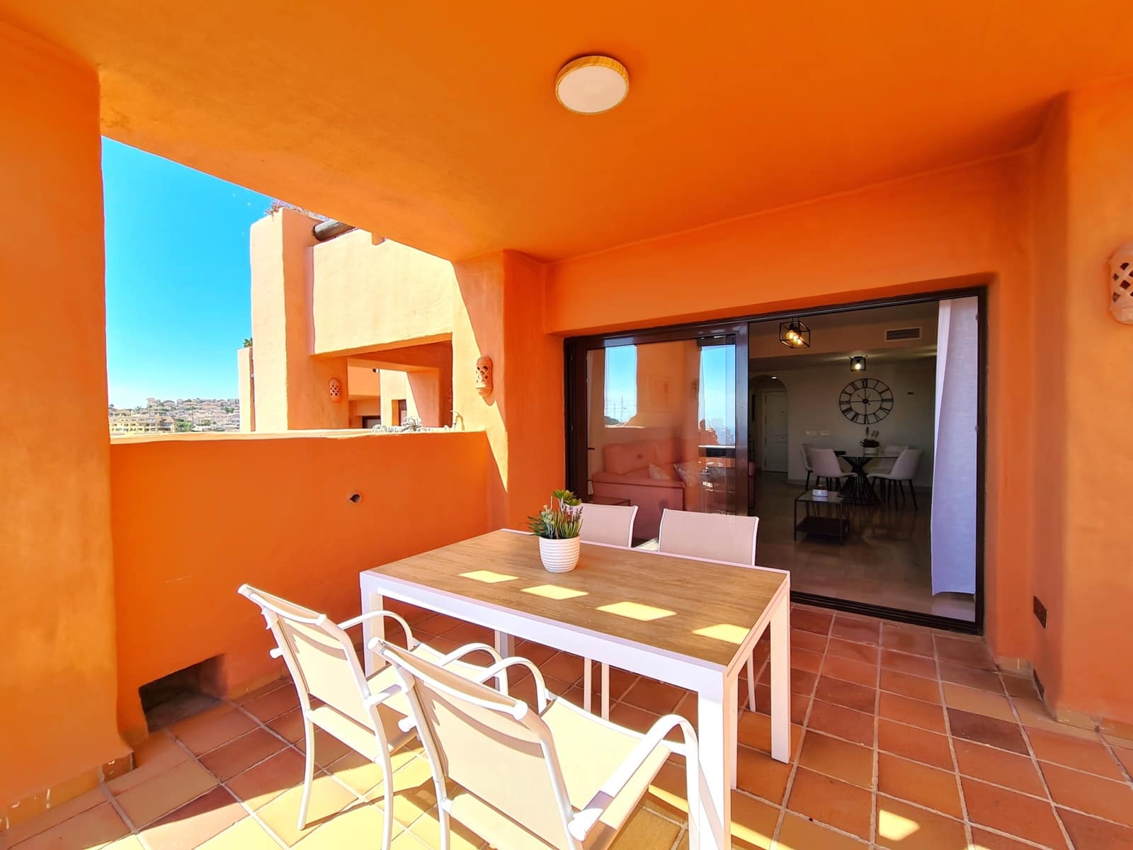2 sovrum Lägenhet till salu i Manilva med pool garage - 315 000 € (Ref: 9242849)