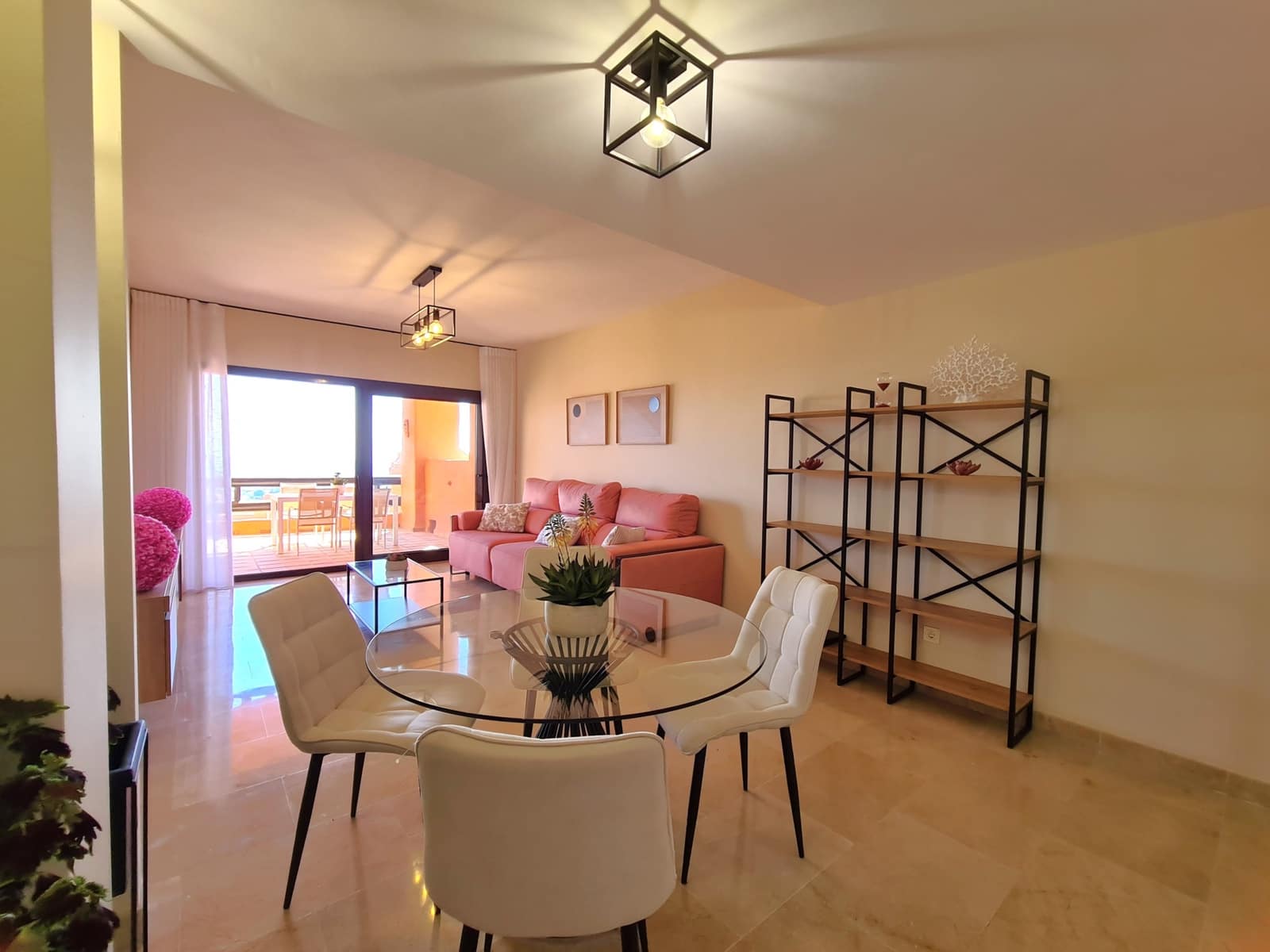 2 sovrum Lägenhet till salu i Manilva med pool garage - 315 000 € (Ref: 9242849)