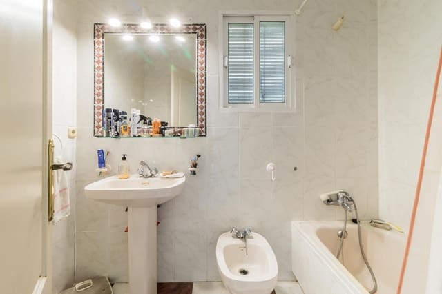 3 soveværelse Finca/Landehus til salg i Manilva med swimmingpool garage - € 395.000 (Ref: 9242850)