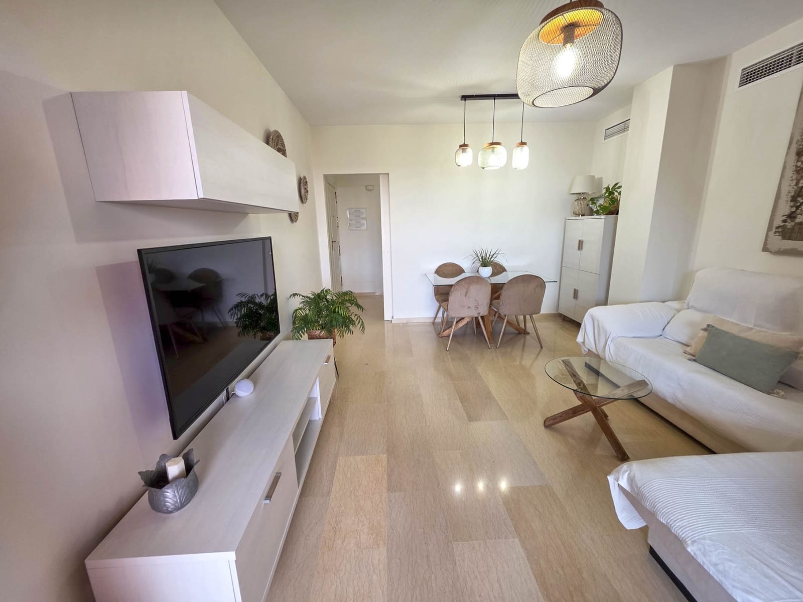 3 sypialnia Apartament na sprzedaż w La Duquesa / Puerto de la Duquesa z basenem garażem - 480 000 € (Ref: 9248159)