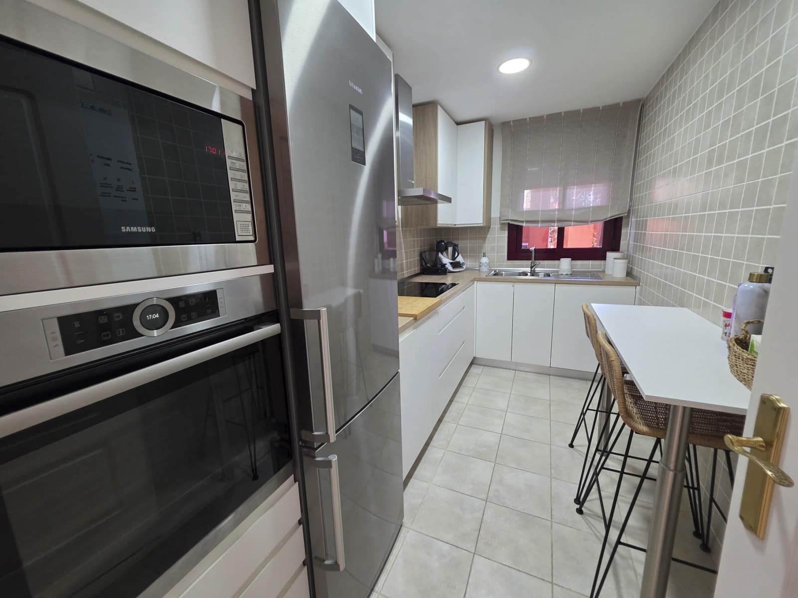 3 sypialnia Apartament na sprzedaż w La Duquesa / Puerto de la Duquesa z basenem garażem - 480 000 € (Ref: 9248159)