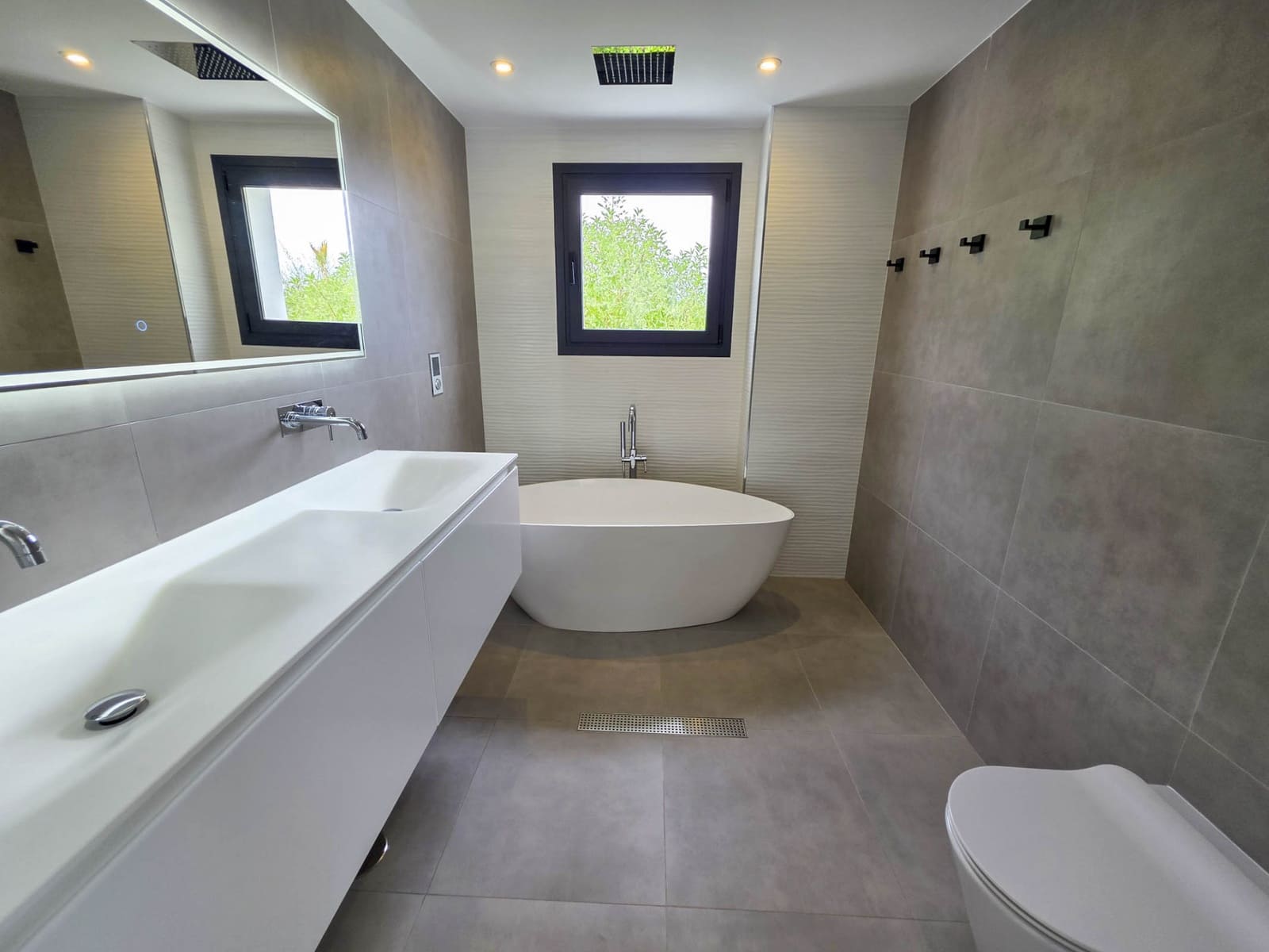 4 sypialnia Willa na sprzedaż w Buenas Noches z basenem garażem - 1 099 999 € (Ref: 9248163)