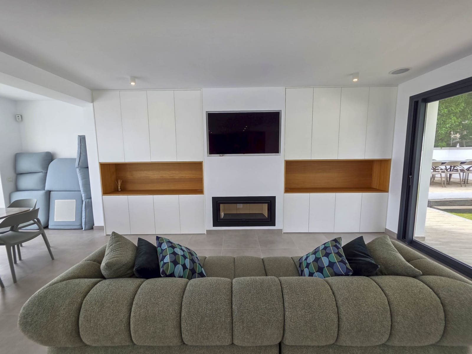 4 sypialnia Willa na sprzedaż w Buenas Noches z basenem garażem - 1 099 999 € (Ref: 9248163)