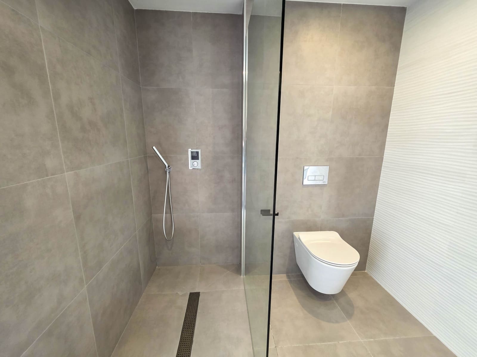 4 sypialnia Willa na sprzedaż w Buenas Noches z basenem garażem - 1 099 999 € (Ref: 9248163)