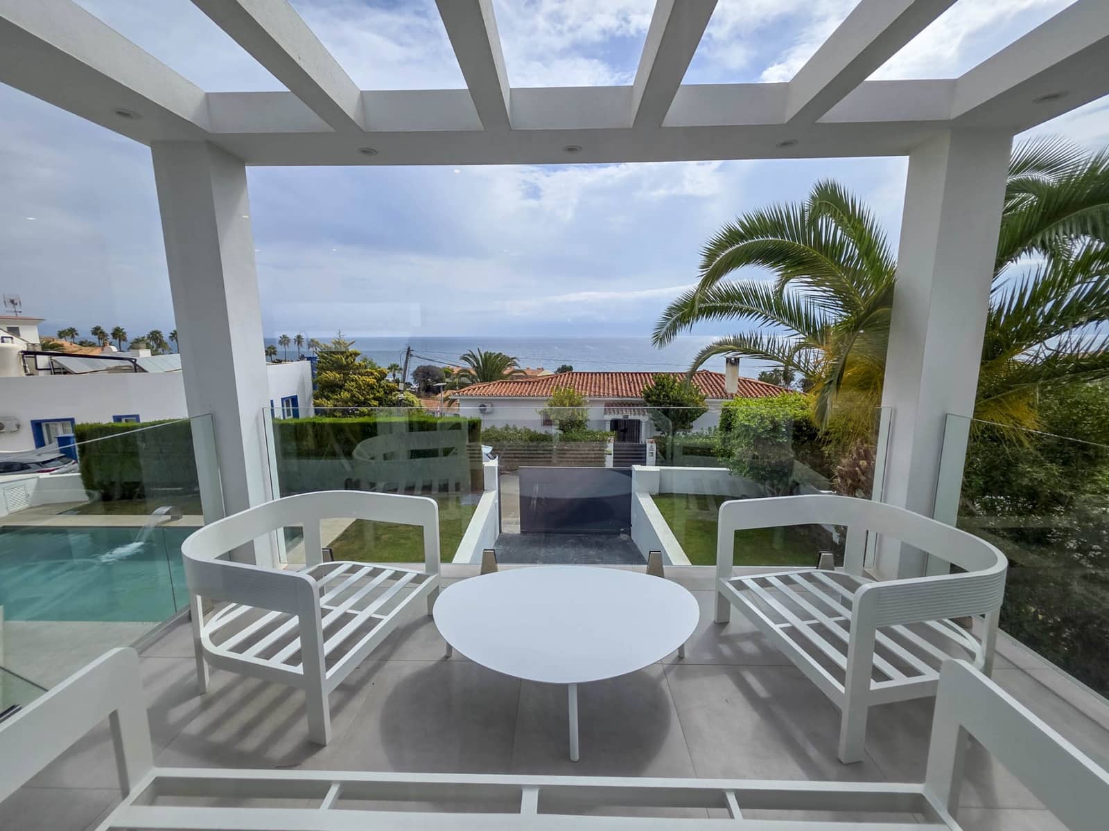 4 sypialnia Willa na sprzedaż w Buenas Noches z basenem garażem - 1 099 999 € (Ref: 9248163)