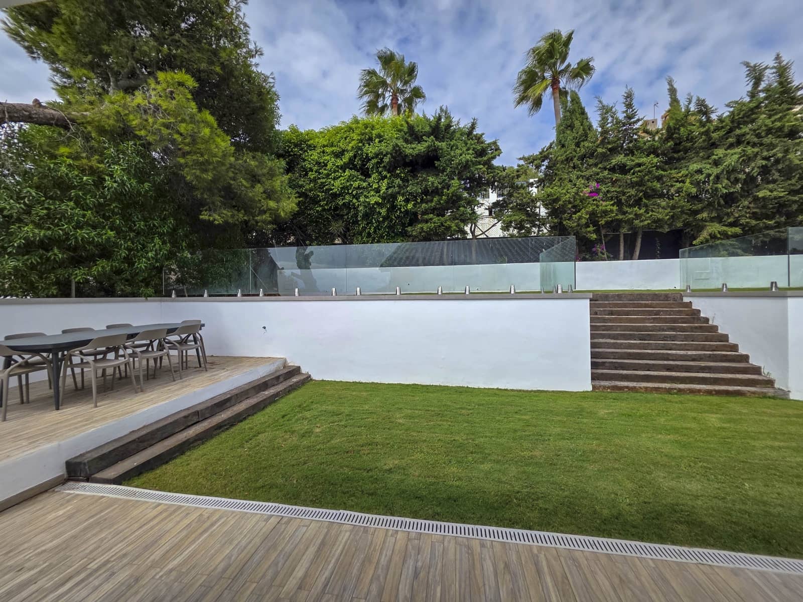 4 sypialnia Willa na sprzedaż w Buenas Noches z basenem garażem - 1 099 999 € (Ref: 9248163)