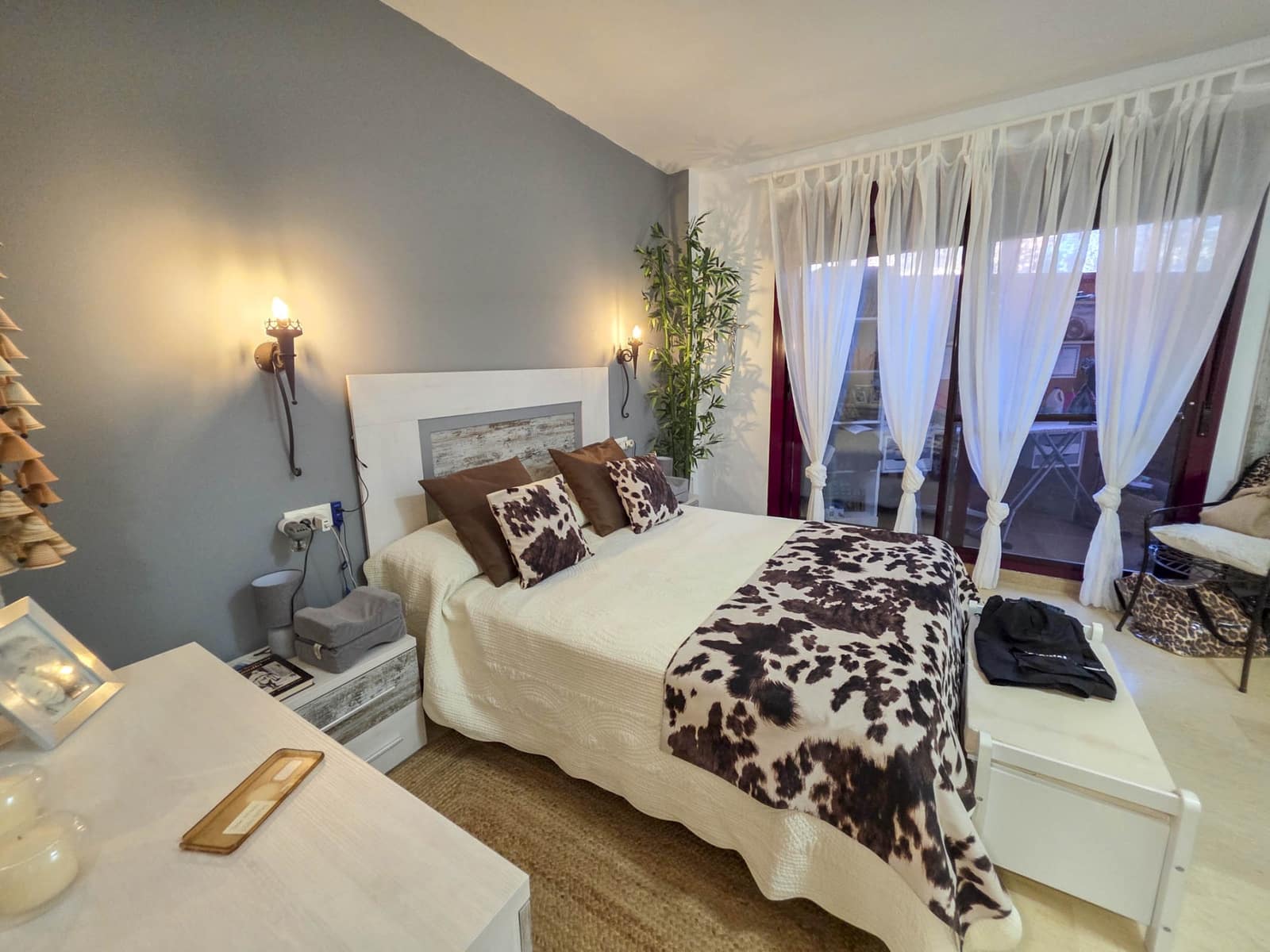 3 slaapkamer Appartement te koop in La Duquesa / Puerto de la Duquesa met zwembad garage - € 499.000 (Ref: 9262449)