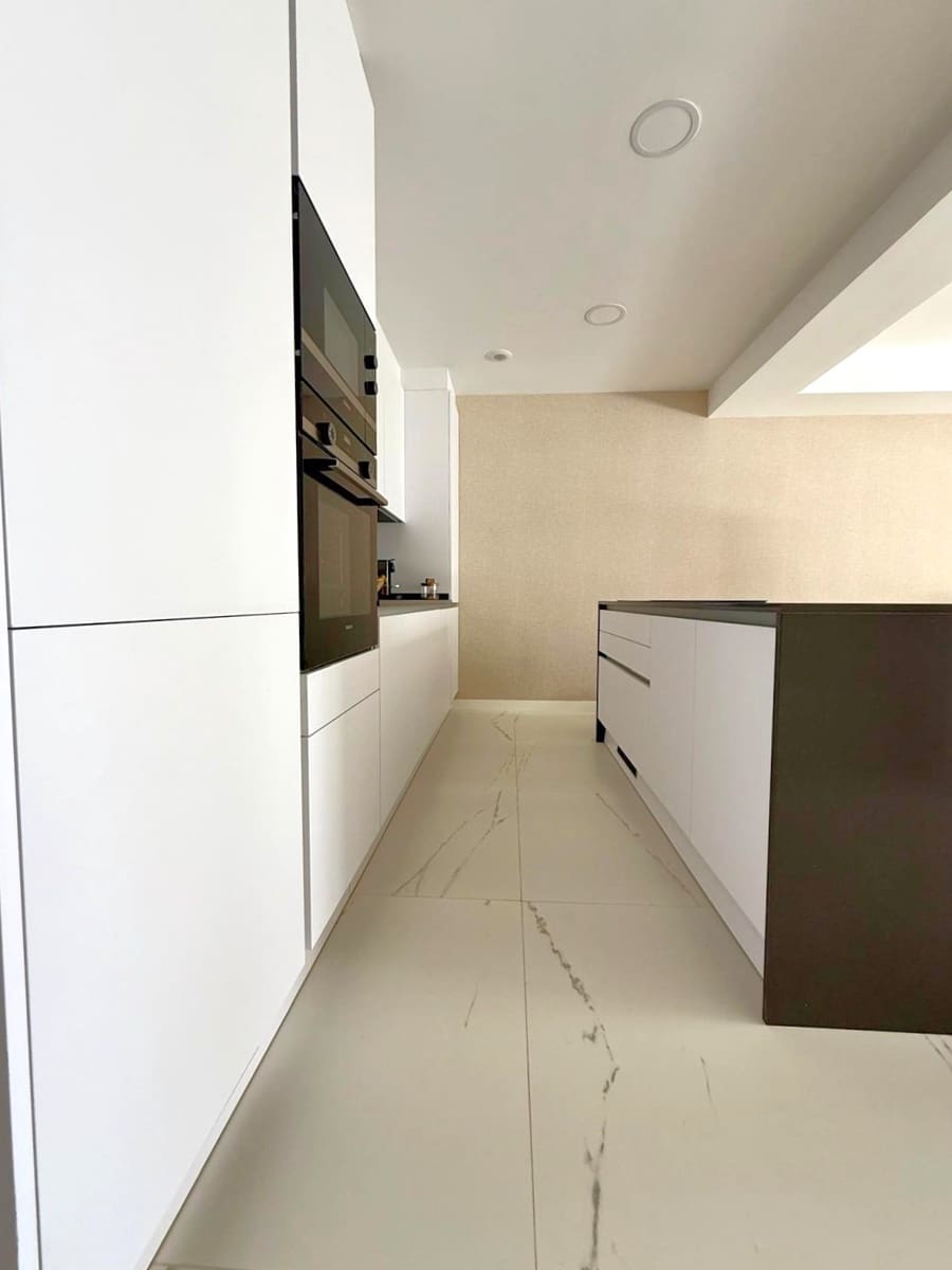 2 soveværelse Lejlighed til salg i Bahia de Casares med garage - € 650.000 (Ref: 9264266)