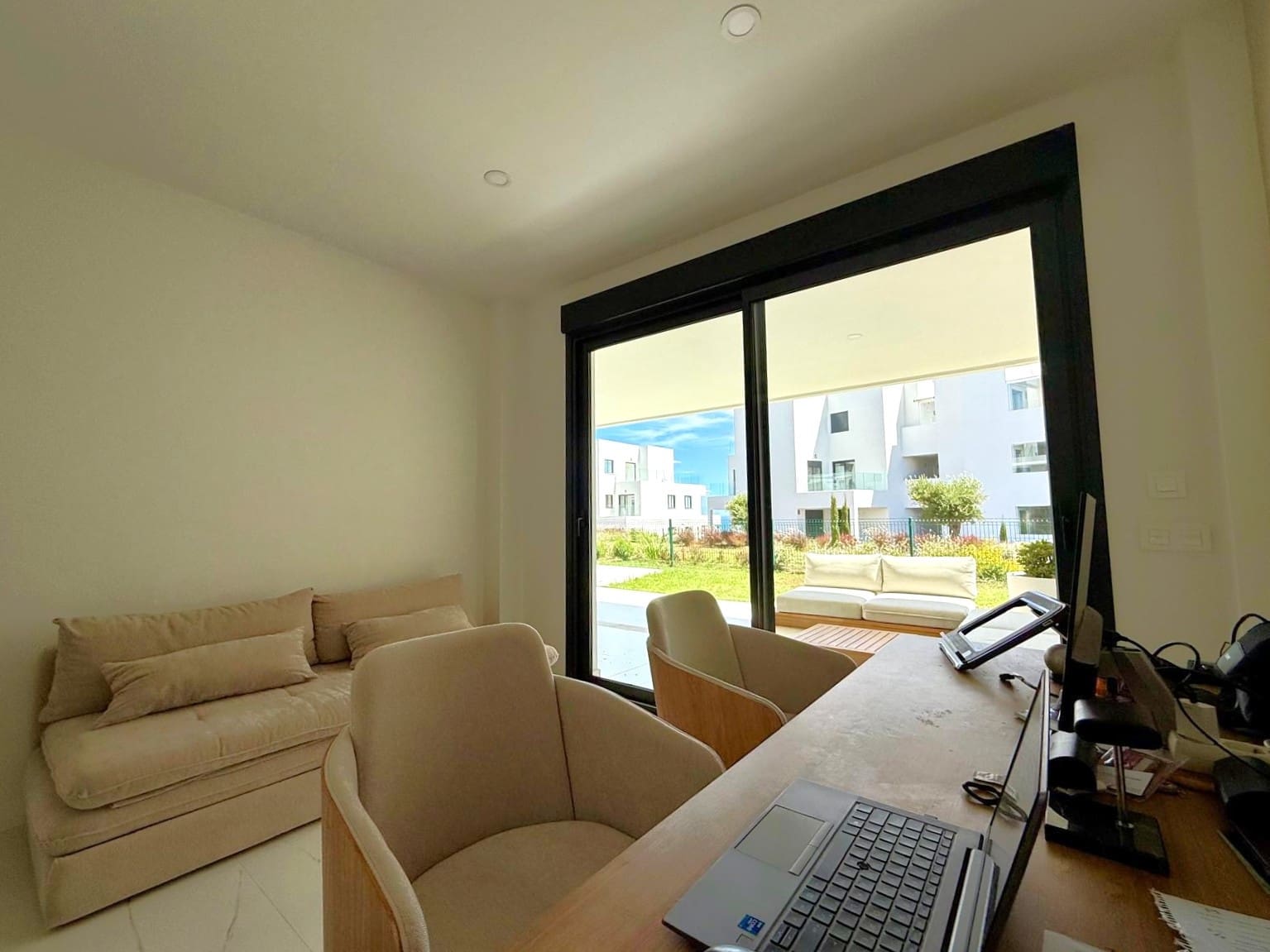 2 soveværelse Lejlighed til salg i Bahia de Casares med garage - € 650.000 (Ref: 9264266)