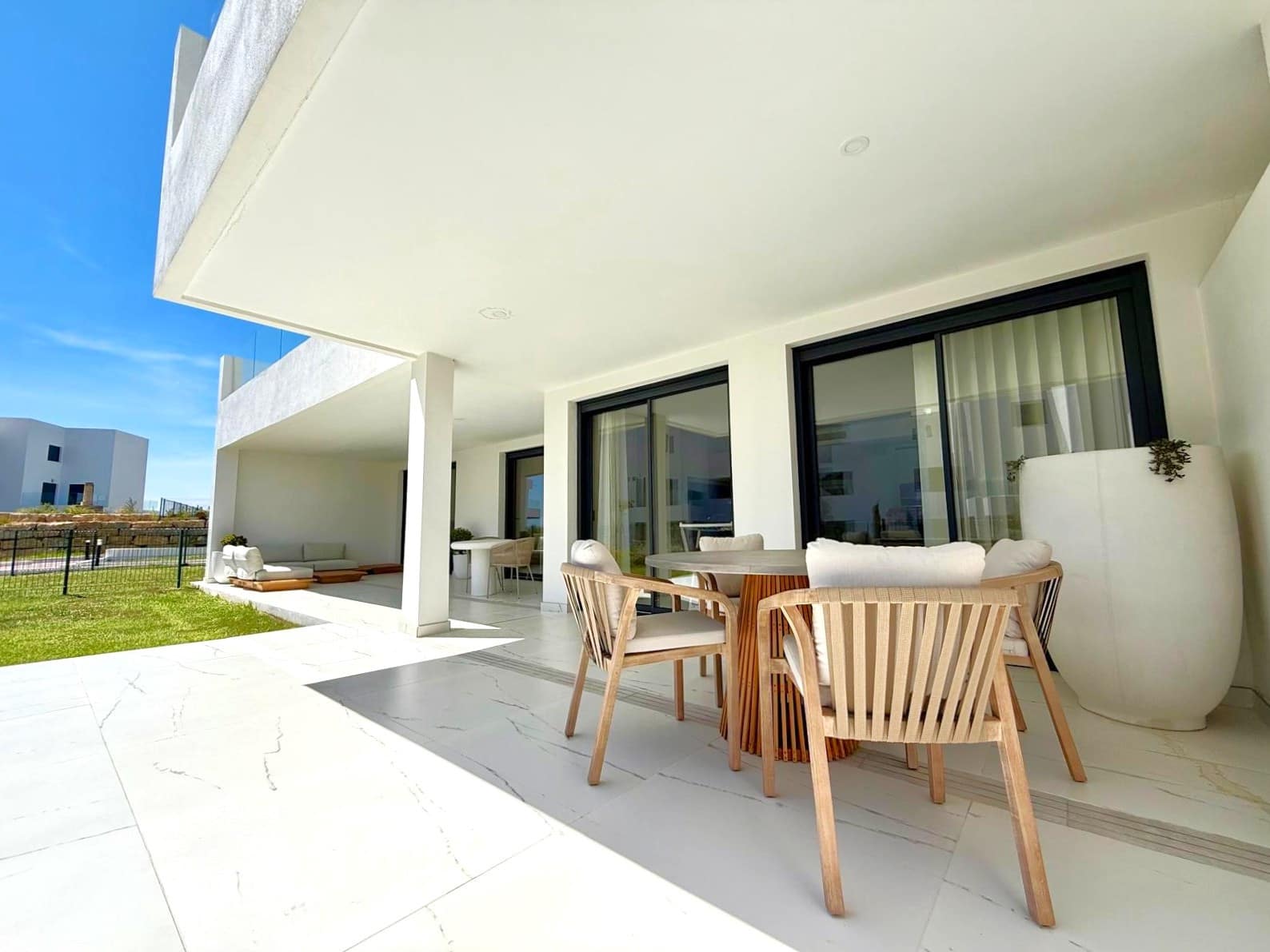 2 soveværelse Lejlighed til salg i Bahia de Casares med garage - € 650.000 (Ref: 9264266)