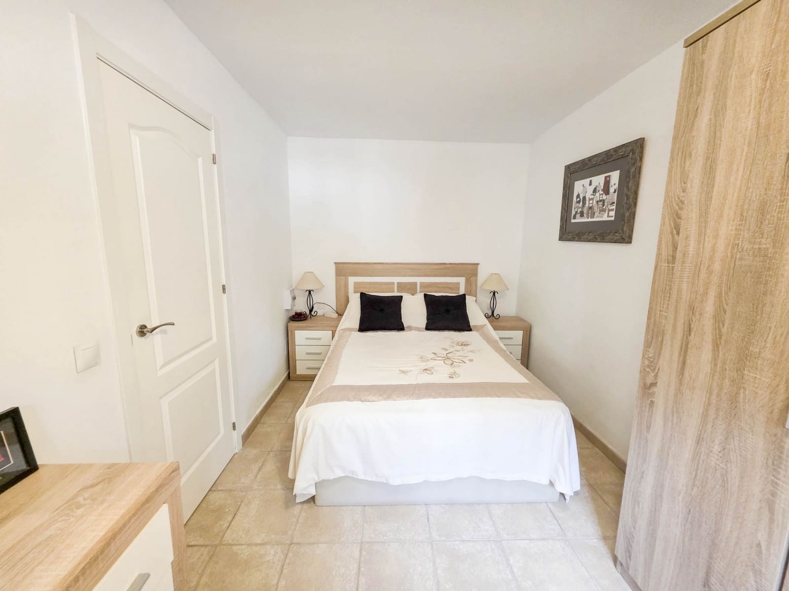 3 soveværelse Byhus til salg i Estepona med swimmingpool garage - € 475.000 (Ref: 9265381)