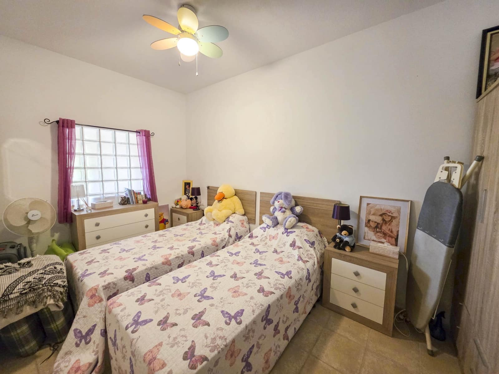 3 soveværelse Byhus til salg i Estepona med swimmingpool garage - € 475.000 (Ref: 9265381)