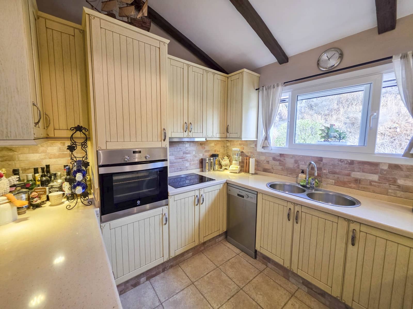 3 soveværelse Byhus til salg i Estepona med swimmingpool garage - € 475.000 (Ref: 9265381)