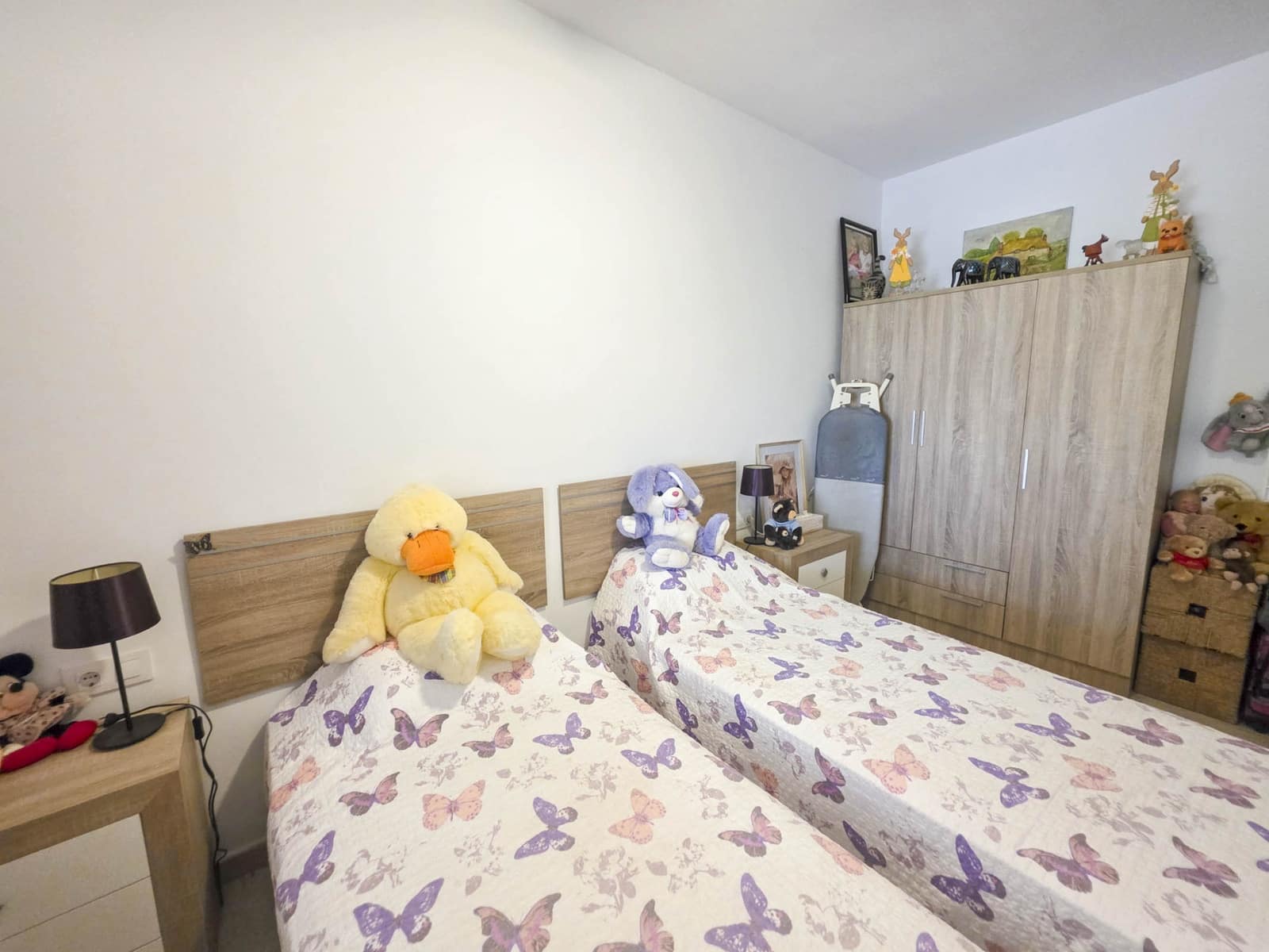 3 soveværelse Byhus til salg i Estepona med swimmingpool garage - € 475.000 (Ref: 9265381)