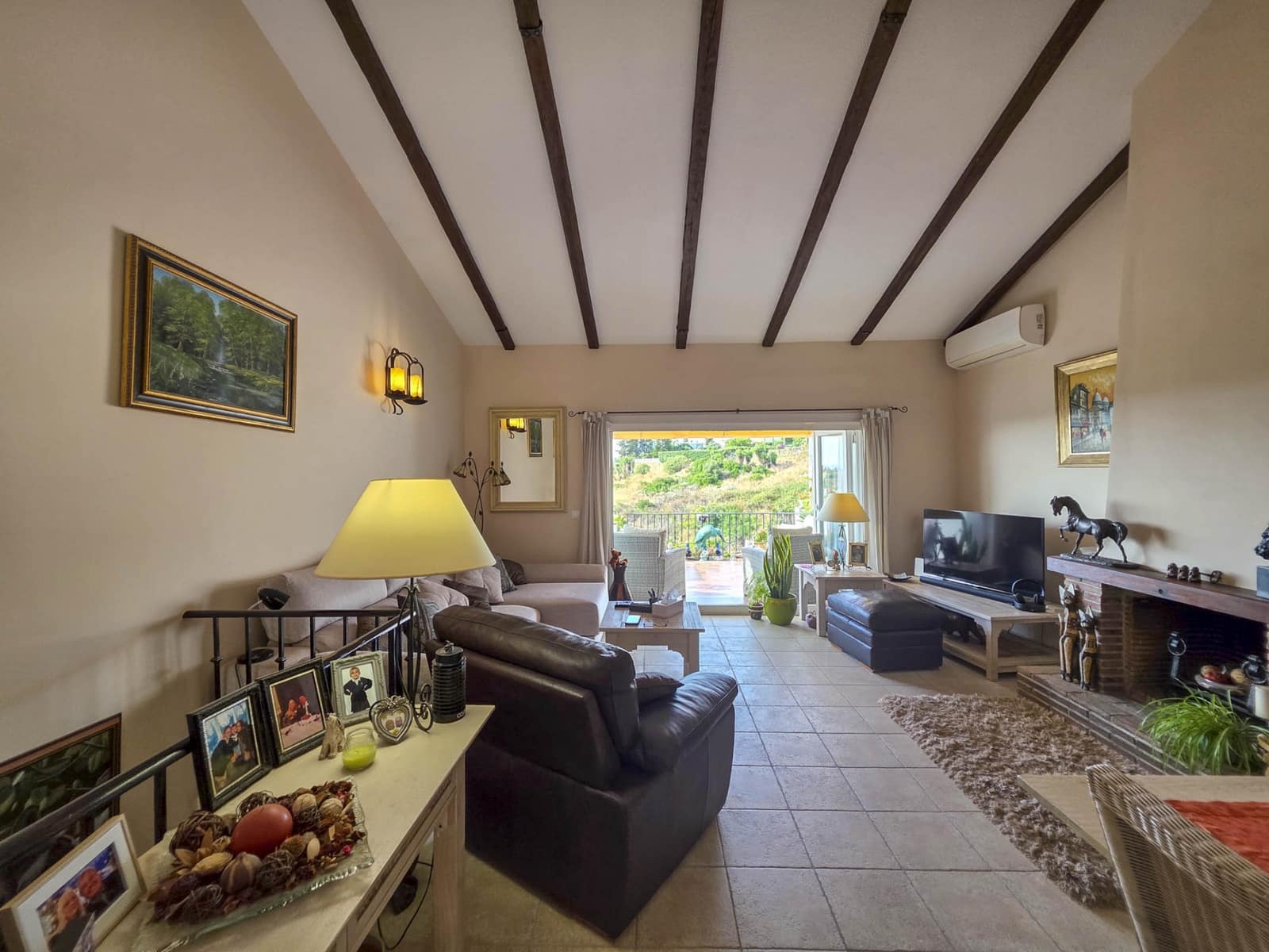 3 soveværelse Byhus til salg i Estepona med swimmingpool garage - € 475.000 (Ref: 9265381)