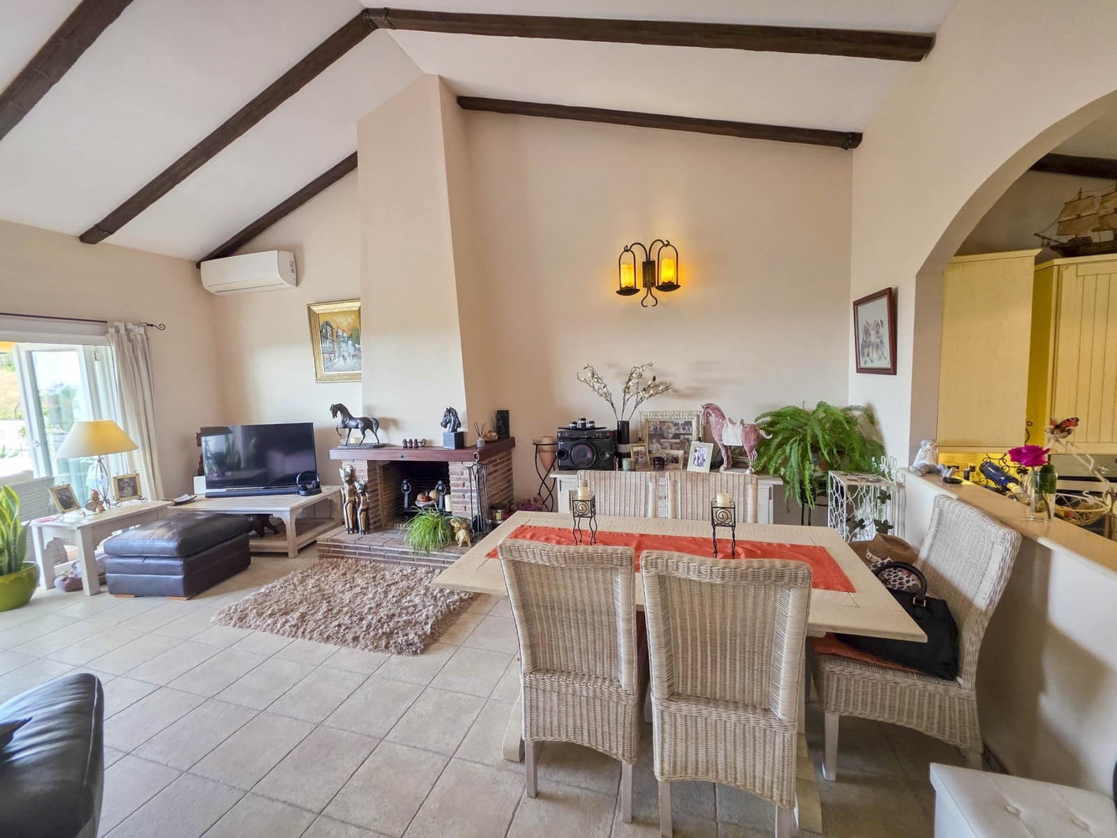 3 soveværelse Byhus til salg i Estepona med swimmingpool garage - € 475.000 (Ref: 9265381)