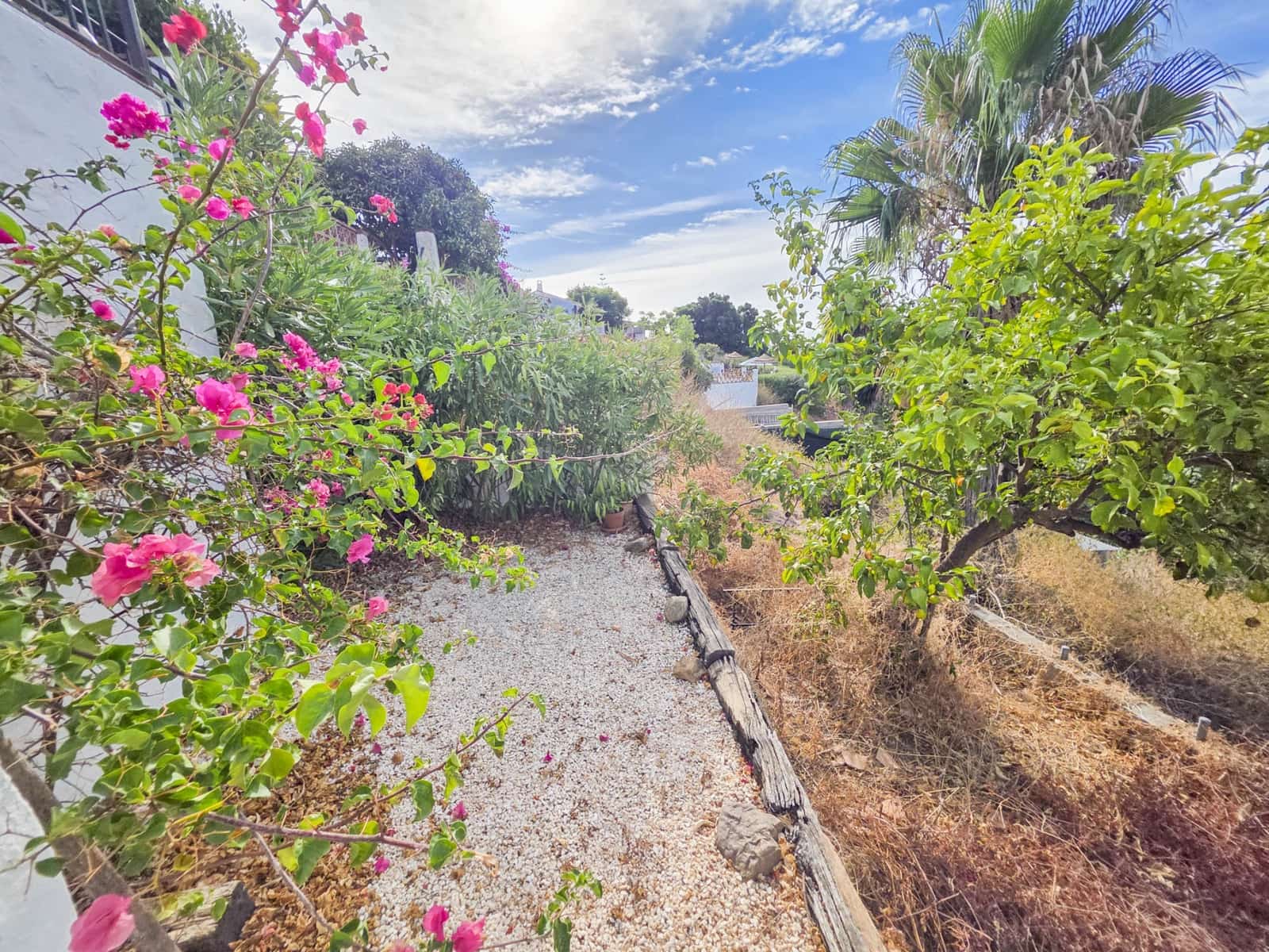 3 soveværelse Byhus til salg i Estepona med swimmingpool garage - € 475.000 (Ref: 9265381)