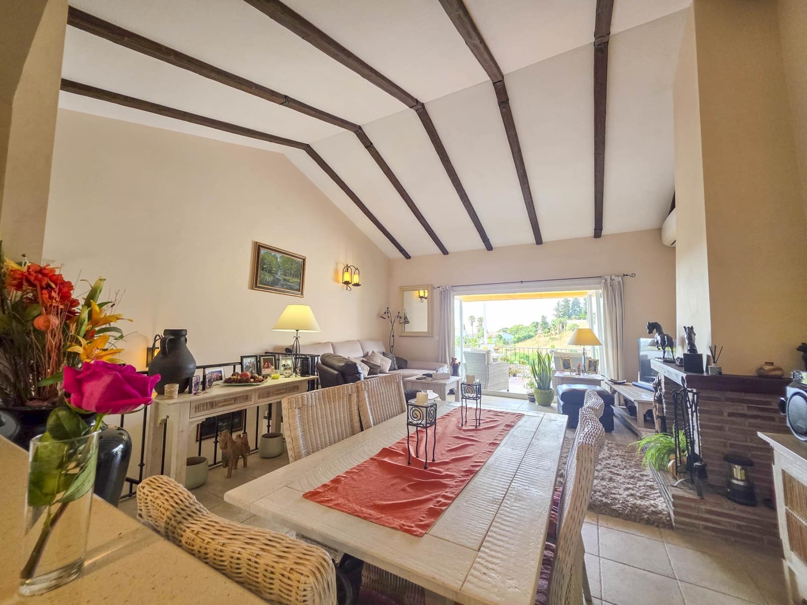 3 bedroom Townhouse for sale in Estepona with pool garage - € 475,000 (Ref: 9265381)