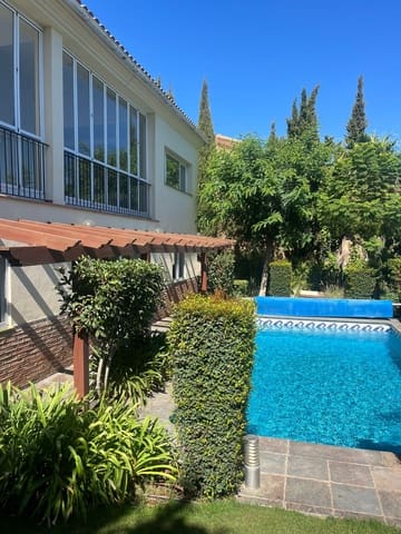 5 soverom Villa til salgs i Sotogrande, San Roque med garasje - € 890 000 (Ref: 9269326)