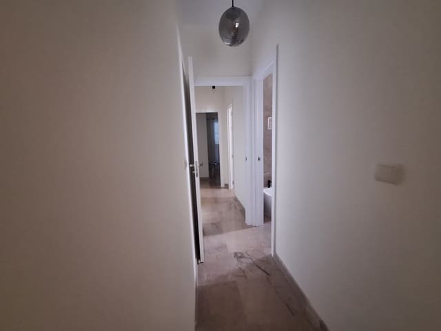 2 soveværelse Lejlighed til salg i La Duquesa / Puerto de la Duquesa, Manilva med swimmingpool garage - € 290.000 (Ref: 9272333)