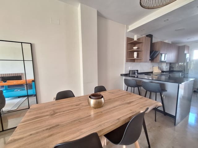 2 soveværelse Lejlighed til salg i La Duquesa / Puerto de la Duquesa, Manilva med swimmingpool garage - € 290.000 (Ref: 9272333)