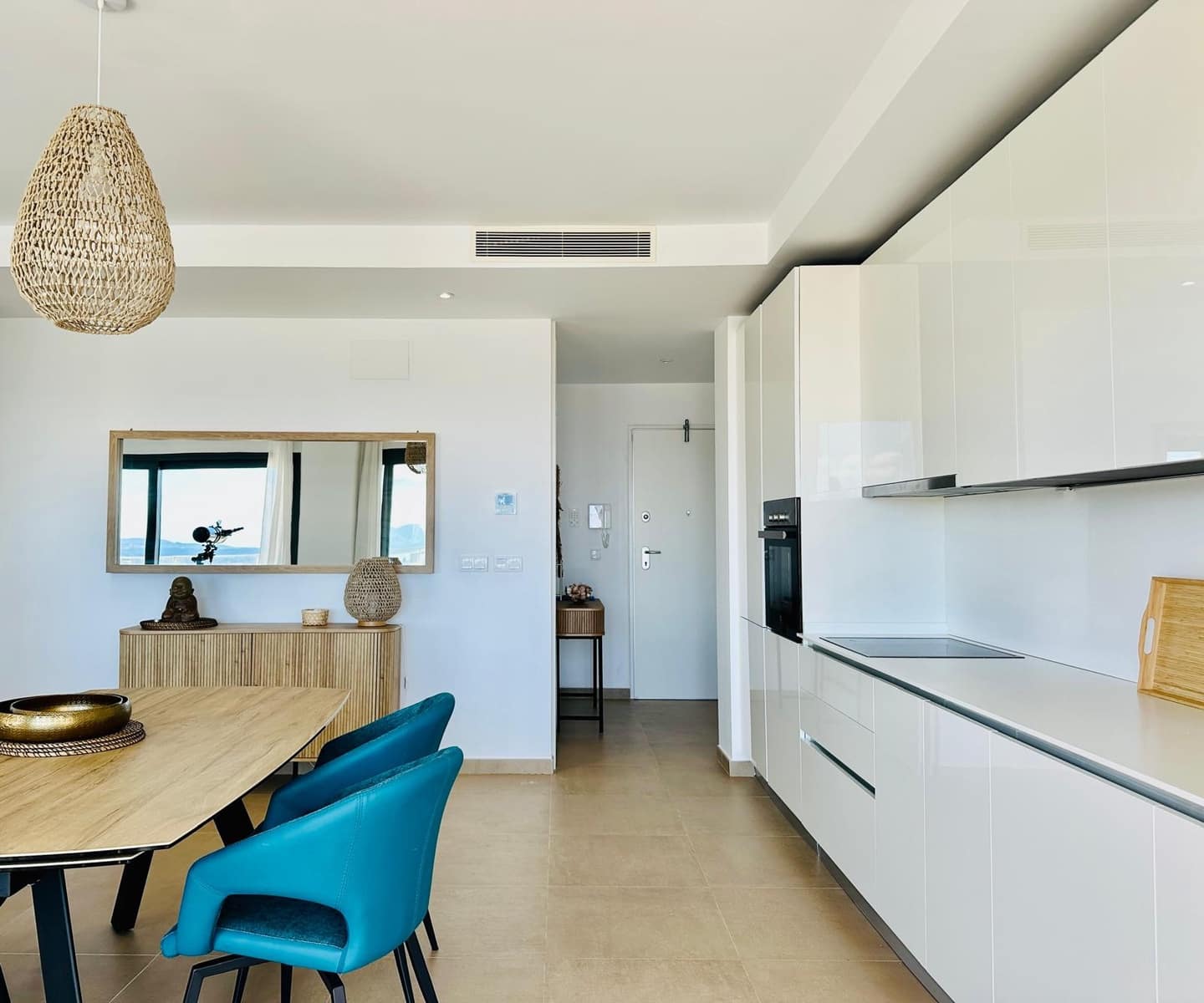 3 soverom Leilighet til salgs i Manilva med svømmebasseng garasje - € 455 000 (Ref: 9276162)