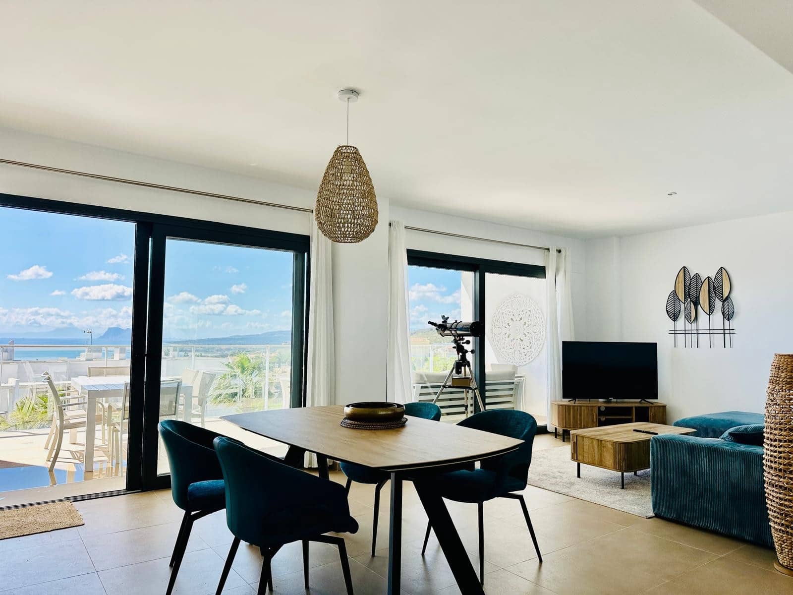 3 soverom Leilighet til salgs i Manilva med svømmebasseng garasje - € 455 000 (Ref: 9276162)