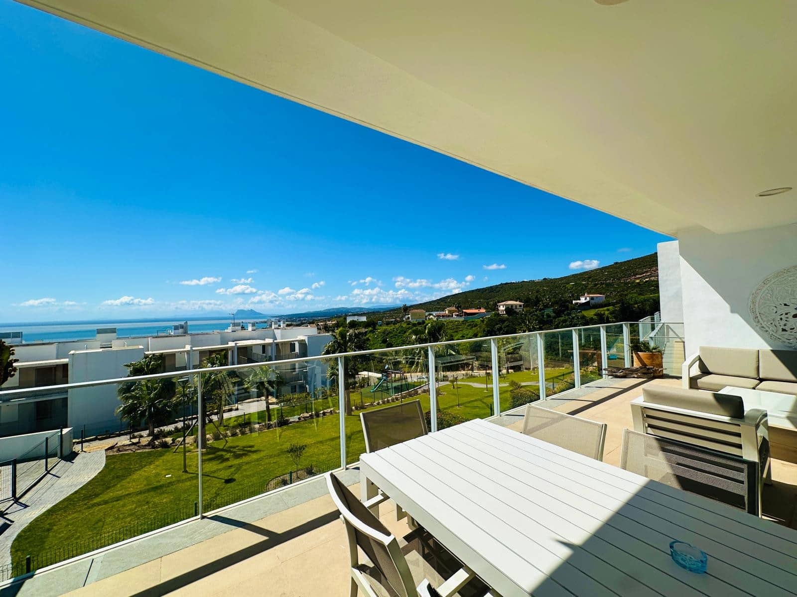 3 soverom Leilighet til salgs i Manilva med svømmebasseng garasje - € 455 000 (Ref: 9276162)