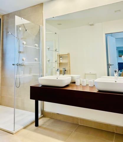 3 sypialnia Apartament na sprzedaż w Manilva z basenem garażem - 455 000 € (Ref: 9276162)
