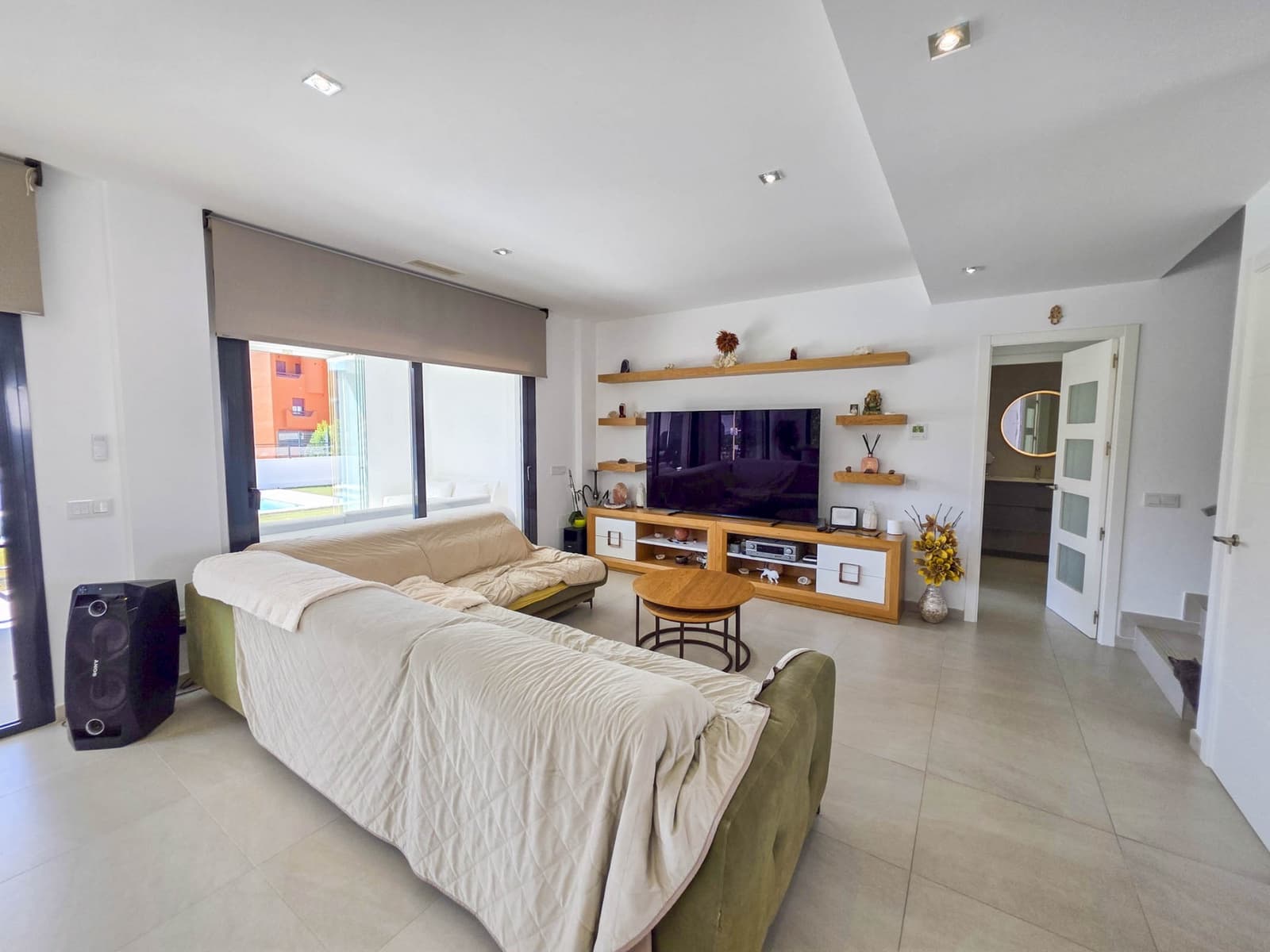 3 chambre Villa/Maison à vendre à La Duquesa / Puerto de la Duquesa avec piscine garage - 895 000 € (Ref: 9285061)