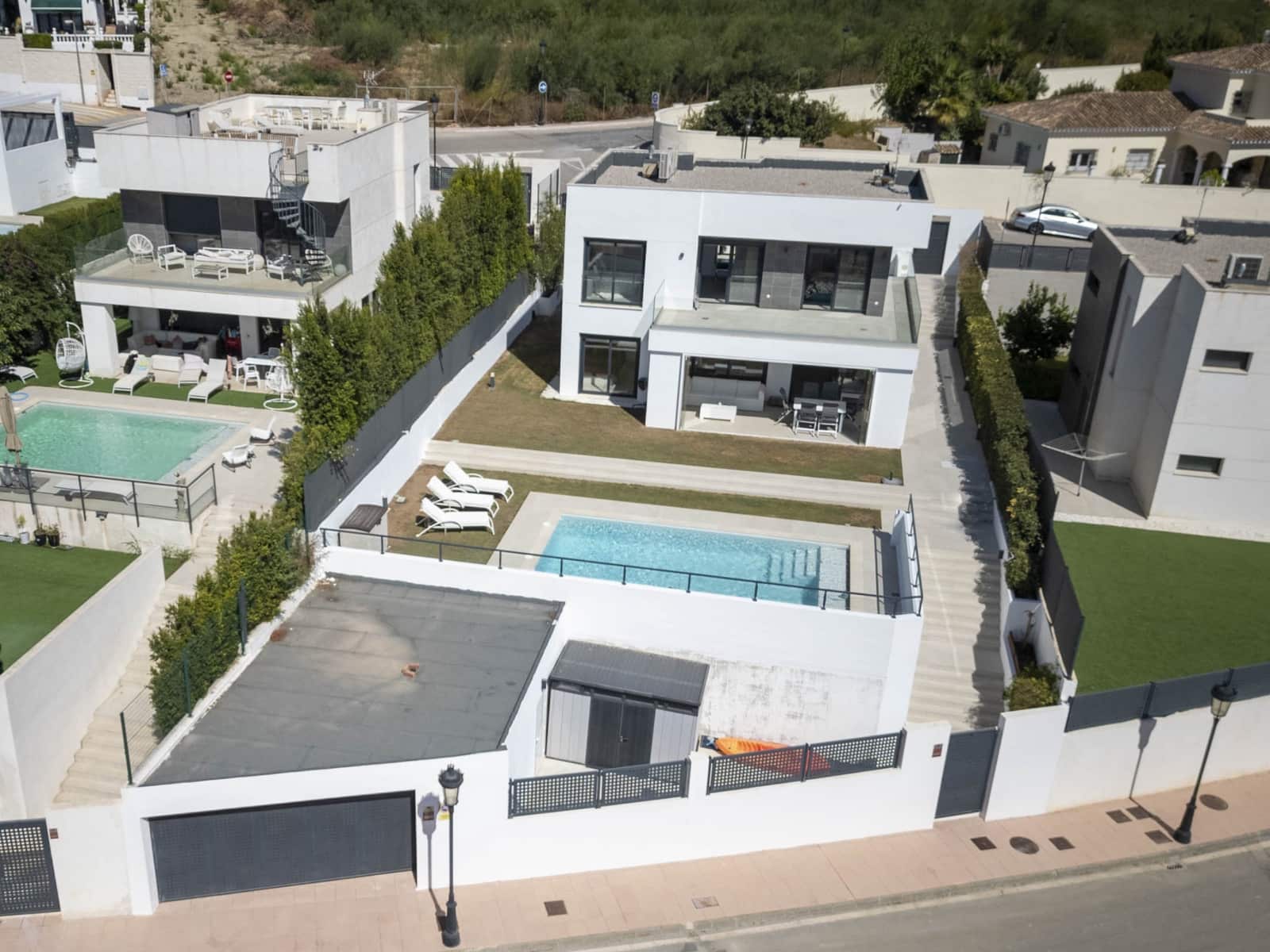 3 soverom Villa til salgs i La Duquesa / Puerto de la Duquesa med svømmebasseng garasje - € 1 250 000 (Ref: 9285061)