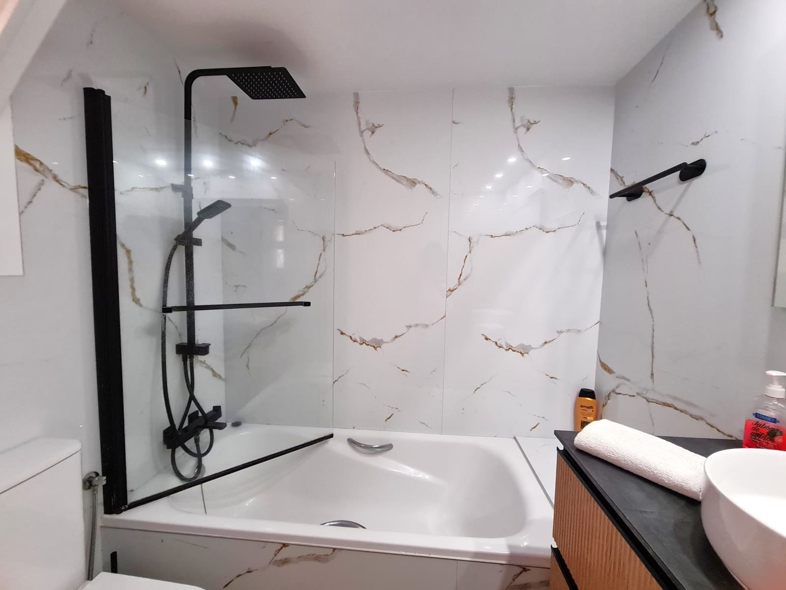 2 slaapkamer Appartement te koop in Mijas Costa met zwembad - € 295.000 (Ref: 9291257)