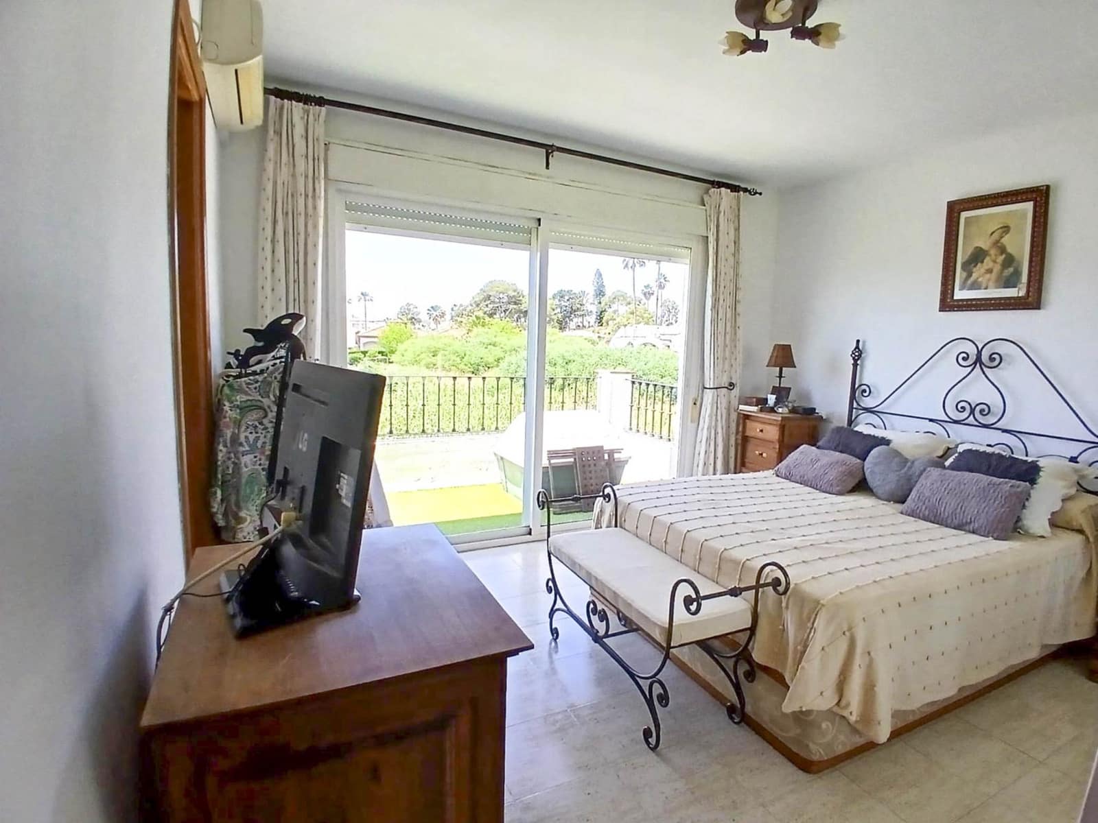 3 quarto Apartamento para venda em Estepona - 300 000 € (Ref: 9296729)