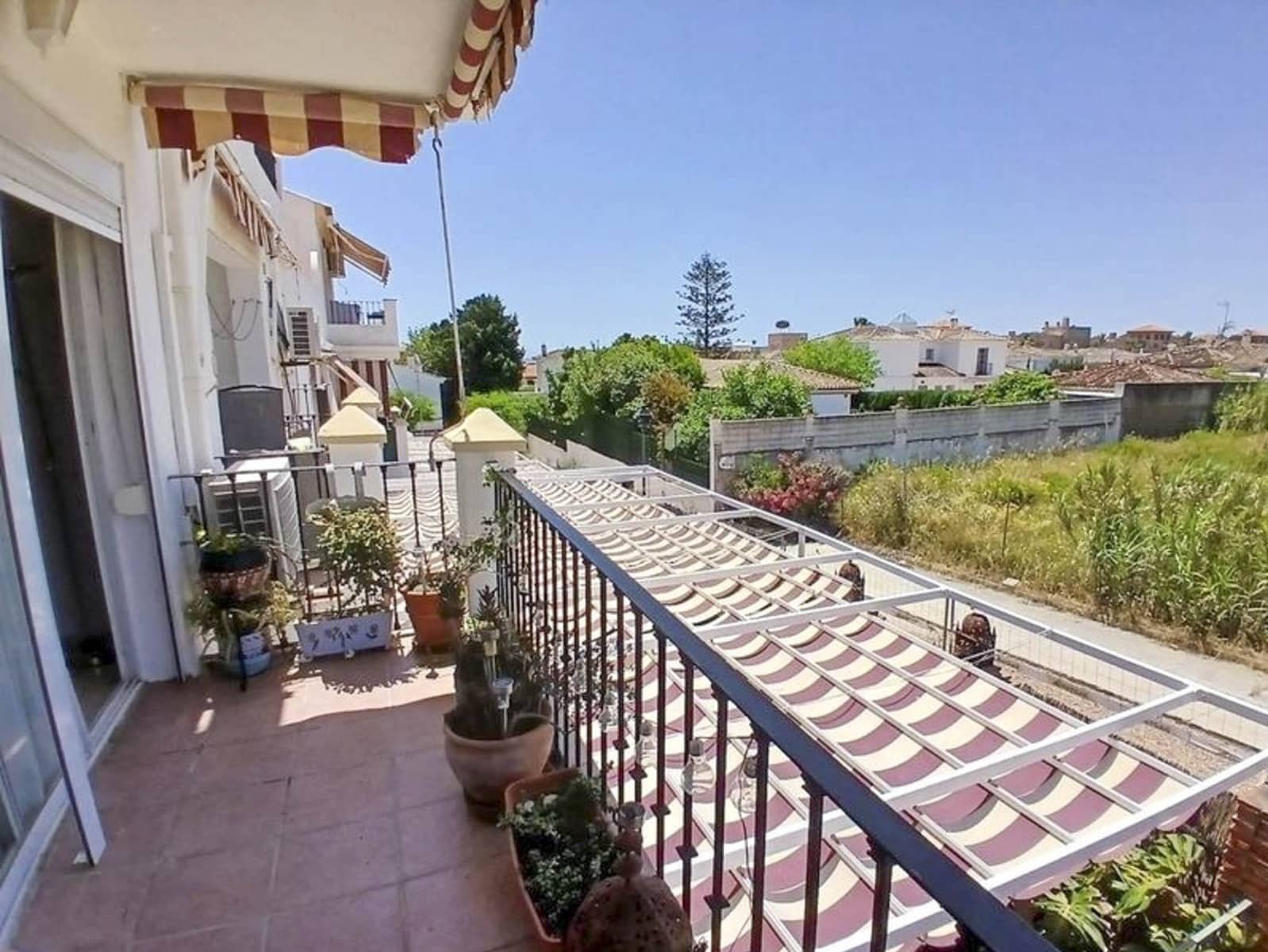 3 quarto Apartamento para venda em Estepona - 300 000 € (Ref: 9296729)