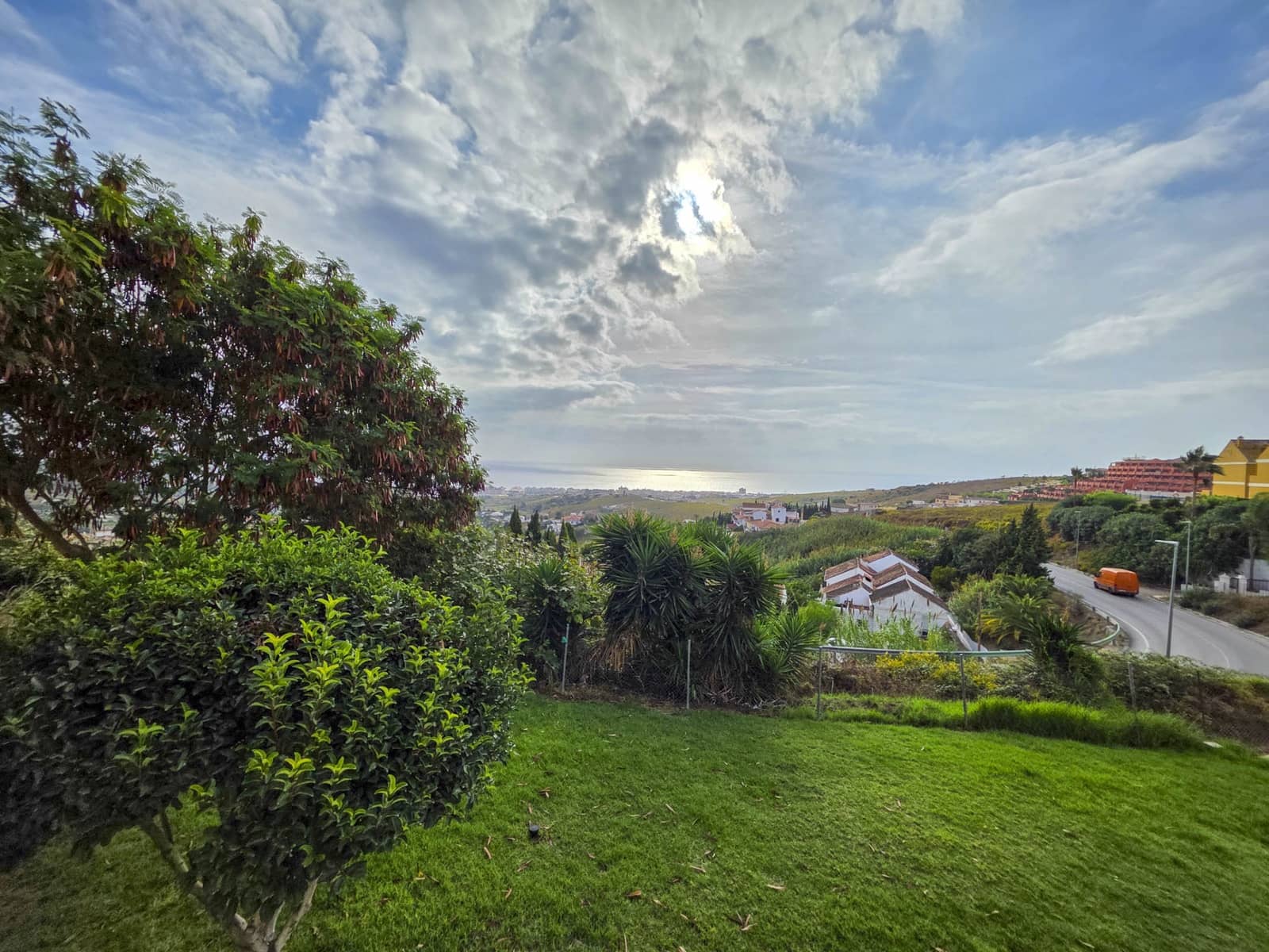 3 soveværelse Semi-Rækkehus til salg i Manilva med swimmingpool garage - € 340.000 (Ref: 9317658)