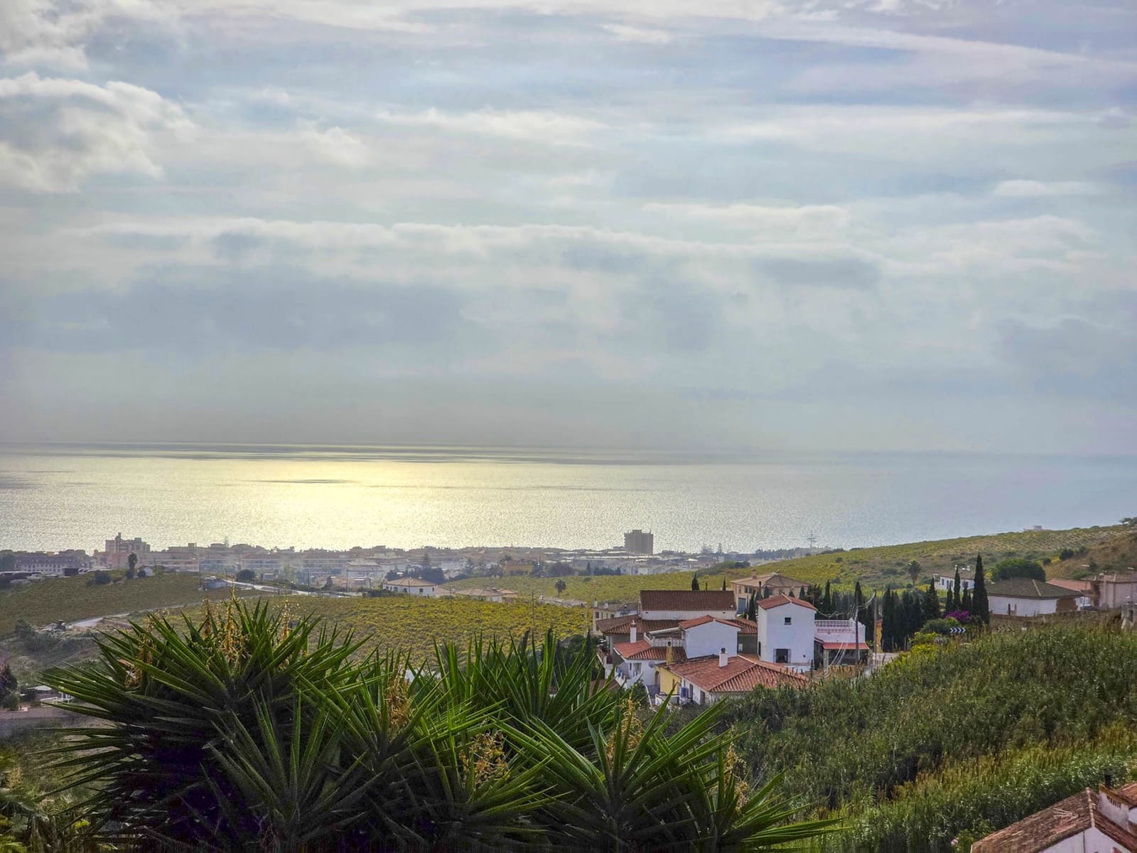 3 soveværelse Semi-Rækkehus til salg i Manilva med swimmingpool garage - € 340.000 (Ref: 9317658)