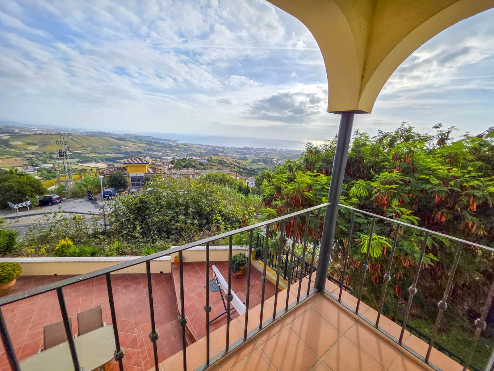 3 soveværelse Semi-Rækkehus til salg i Manilva med swimmingpool garage - € 340.000 (Ref: 9317658)