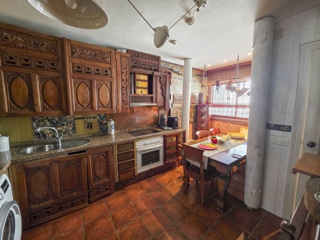 3 soveværelse Byhus til salg i Marina de Casares, Casares med swimmingpool - € 535.000 (Ref: 9330479)