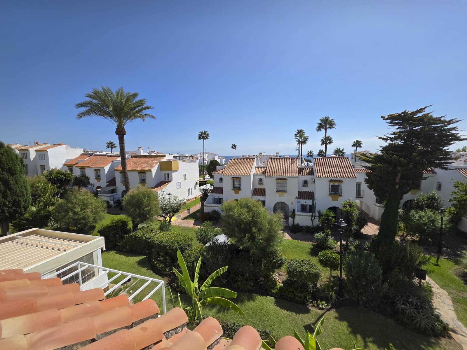 3 bedroom Townhouse for sale in Casares with pool - € 535,000 (Ref: 9330479)