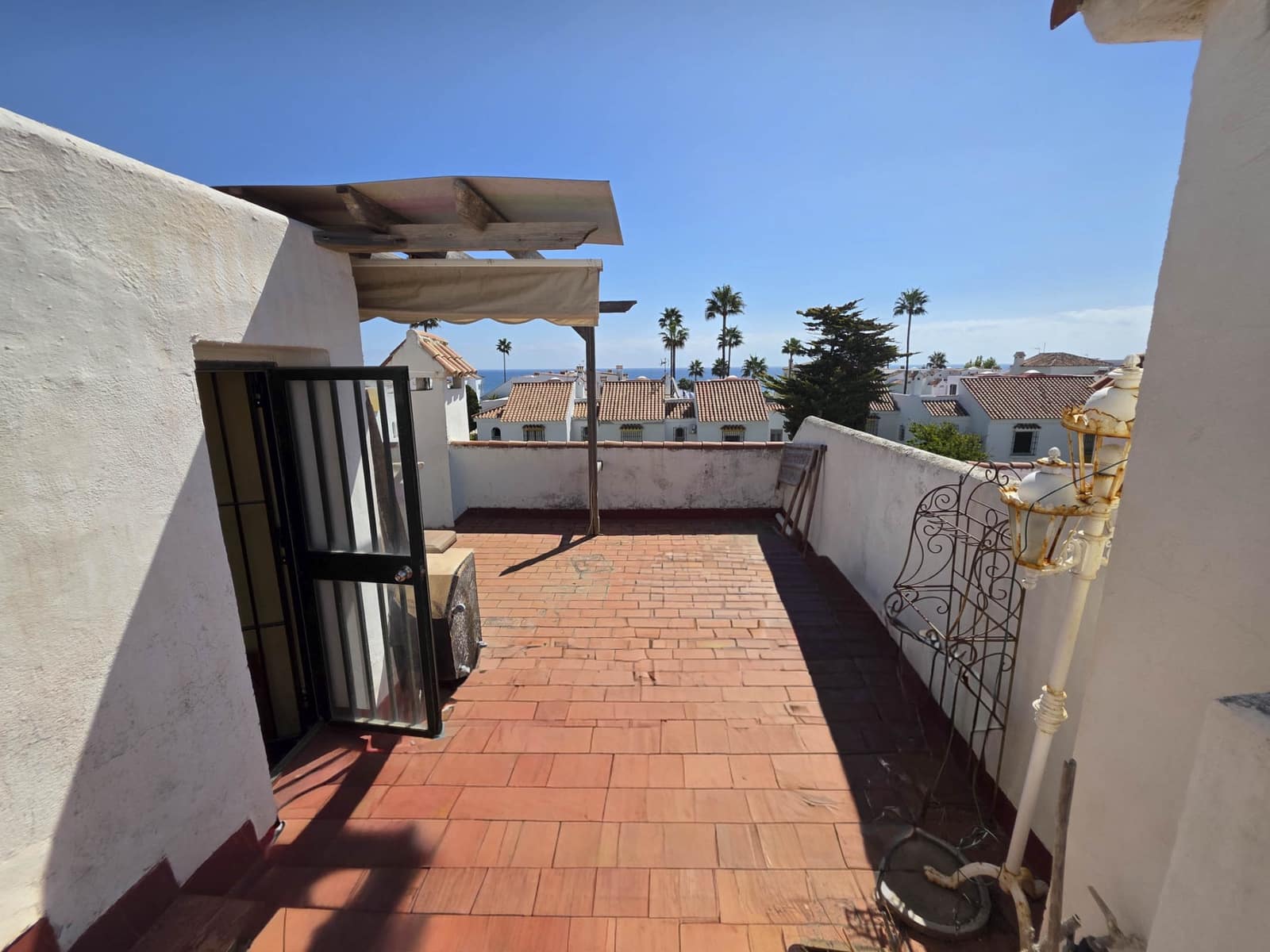 3 bedroom Townhouse for sale in Casares with pool - € 535,000 (Ref: 9330479)