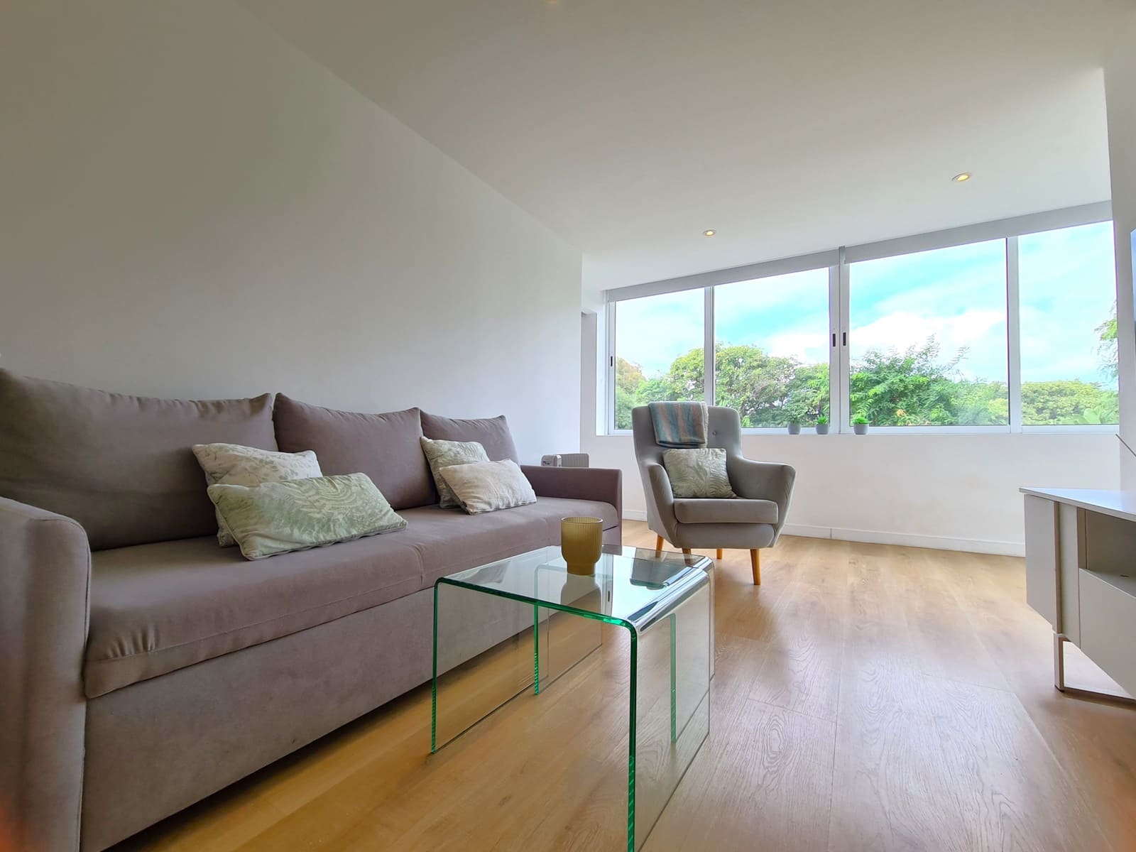 2 soverom Leilighet til salgs i Estepona med svømmebasseng - € 270 000 (Ref: 9330481)