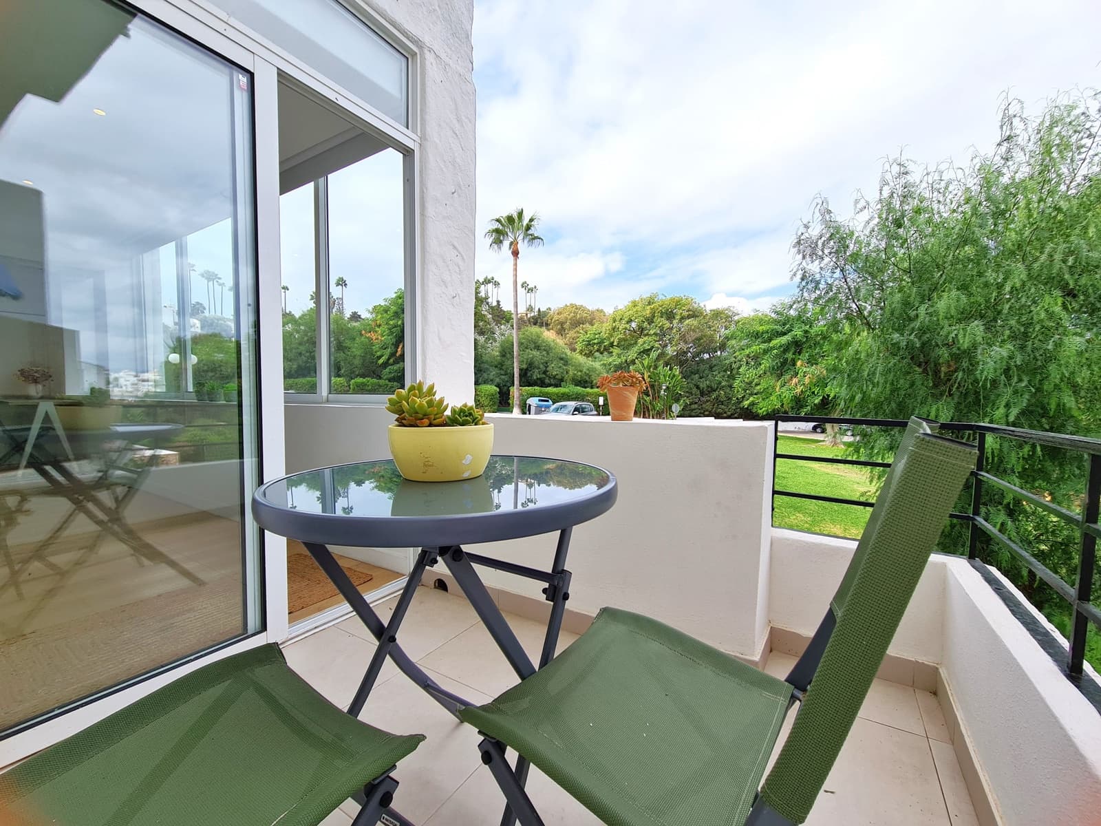 2 soverom Leilighet til salgs i Estepona med svømmebasseng - € 270 000 (Ref: 9330481)