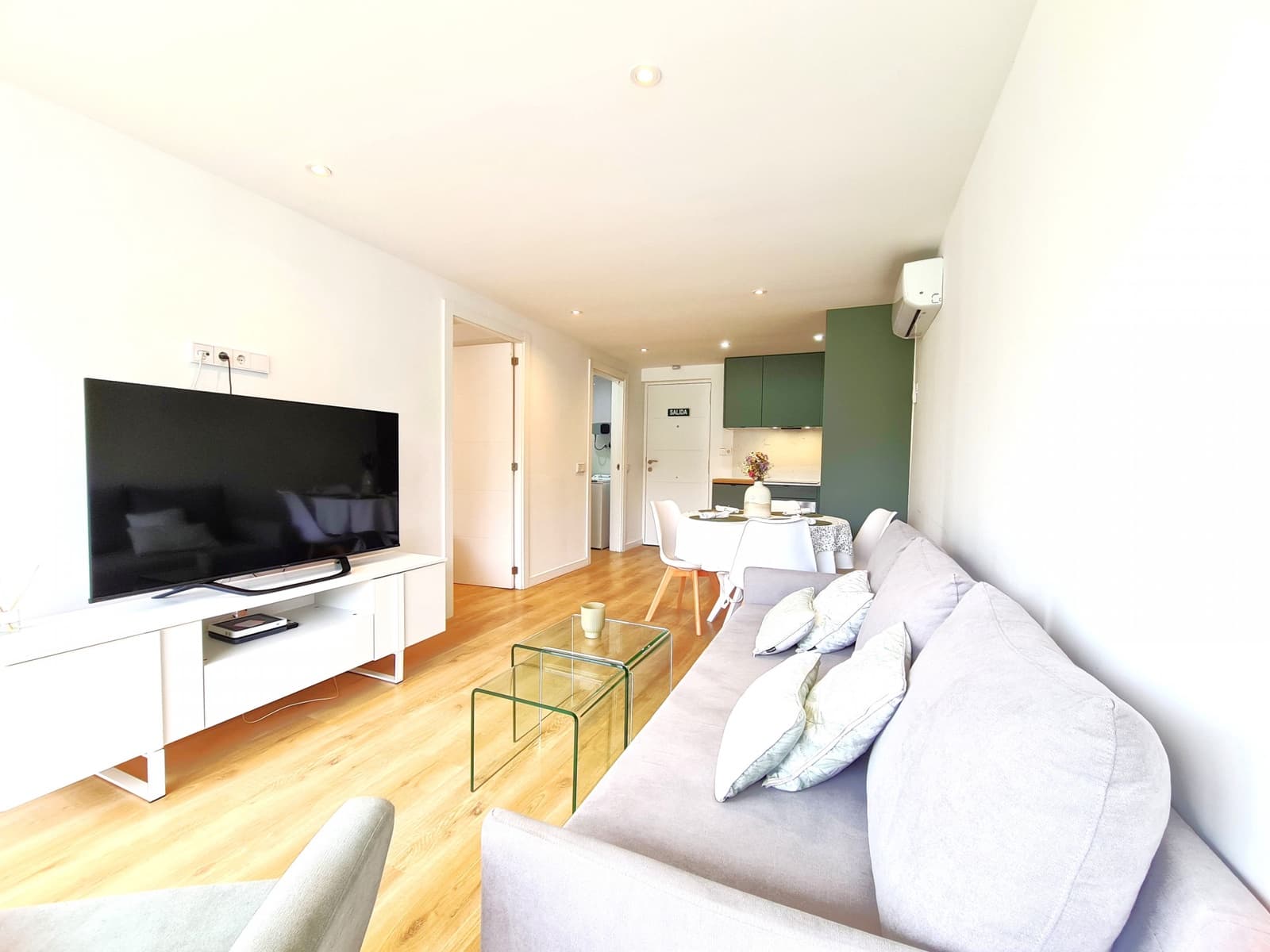 2 soverom Leilighet til salgs i Estepona med svømmebasseng - € 270 000 (Ref: 9330481)